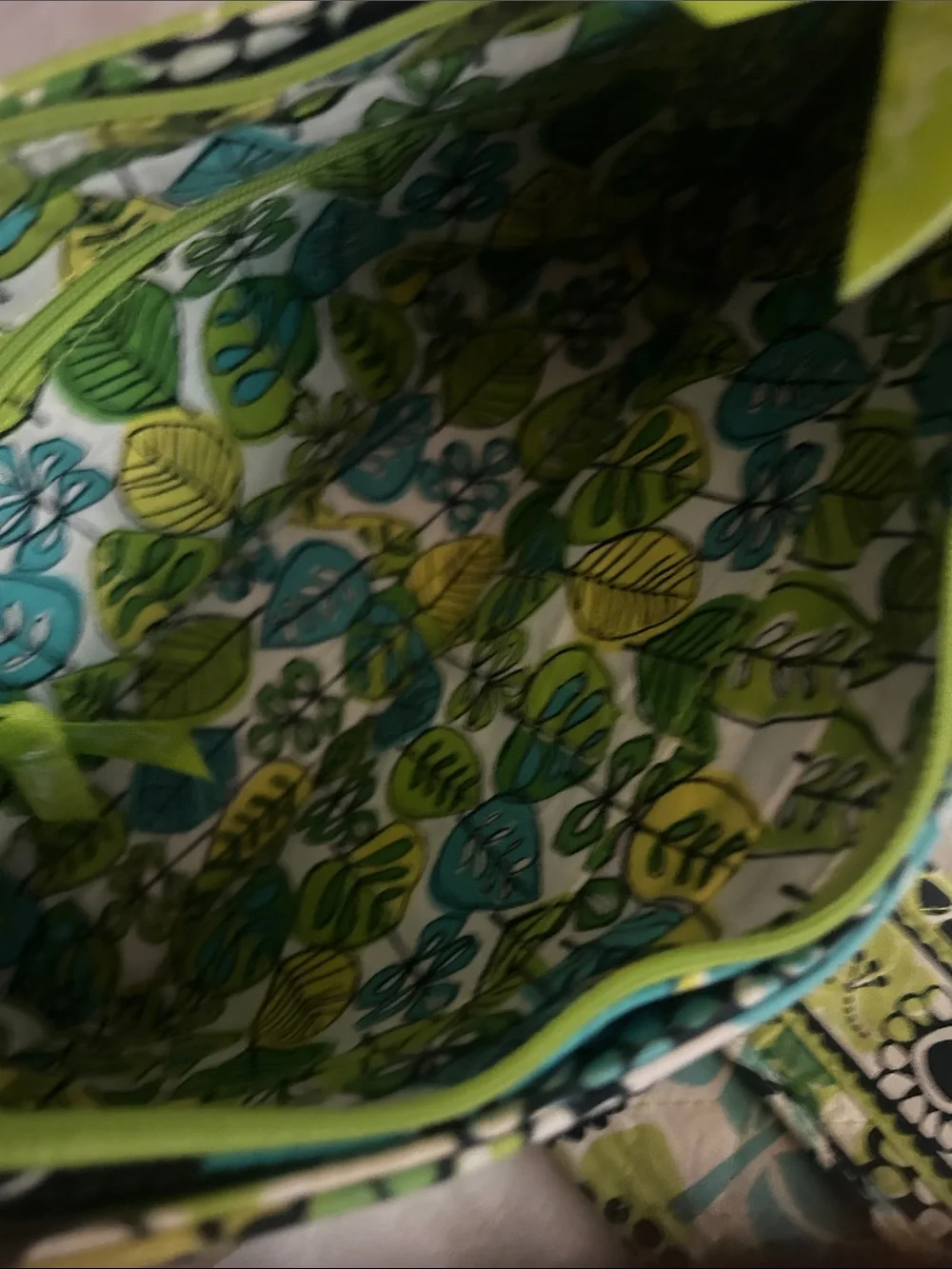 Quilted Floral Shoulder Bag - Green Multi